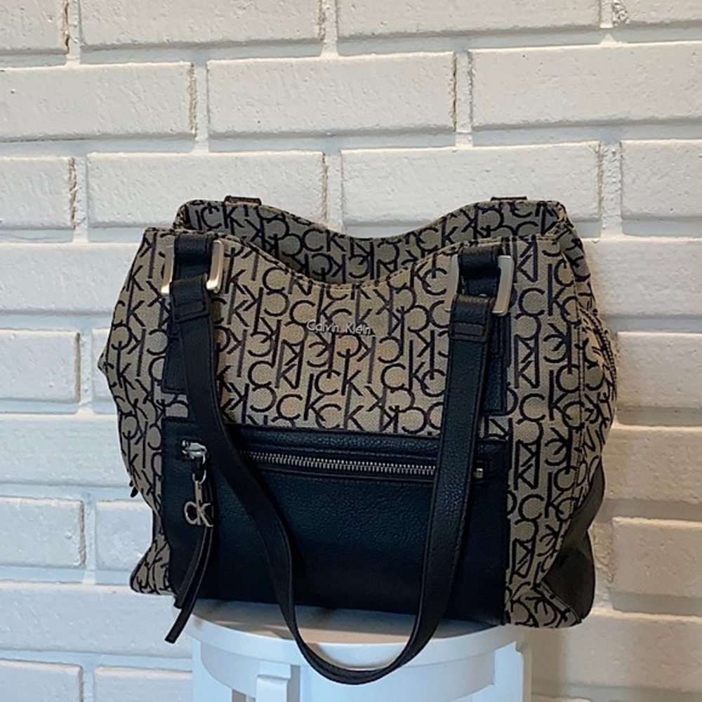 Calvin Klein 3 Compartment Purse